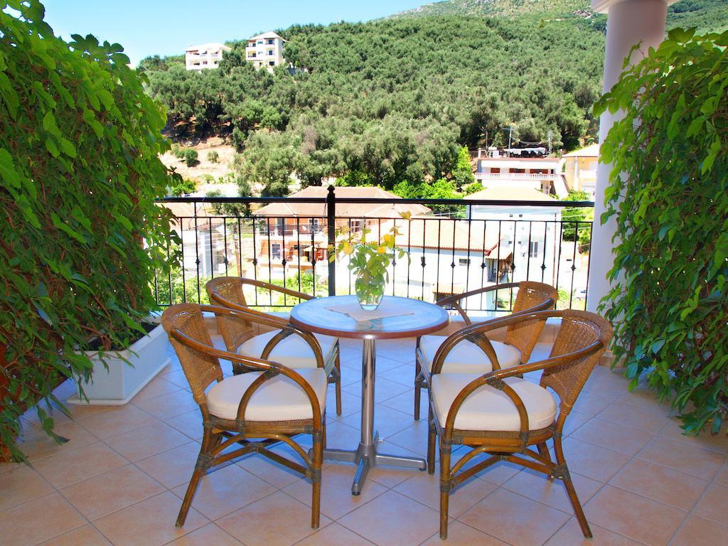 Nikas Villa Orange Apartments  Parga Kamer foto